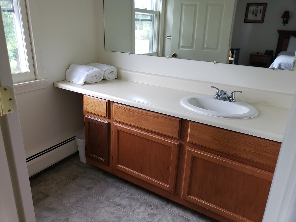 New London Fairway Motel מראה חיצוני תמונה